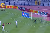 Gặp lại thủ môn xui xẻo nhất trong lịch sử bóng đá