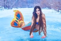 Nhan sắc "bước ra từ trong truyện" của "nàng tiên cá" nước Nga