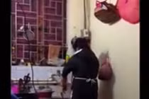 Xuất hiện cô gái có giọng hát “khủng" hơn Lệ Rơi