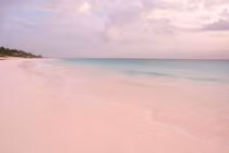 Những bãi biển kỳ lạ nhất hành tinh