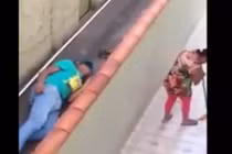 Trai trẻ bày trò trêu mẹ nhận kết cục đắng lòng