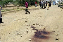 Chùm ảnh vụ nổ súng tấn công xe bus ở Karachi