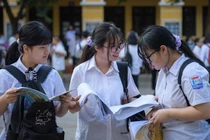 Cộng 2 điểm cho con của người hoạt động CM trước 1/1/1945?