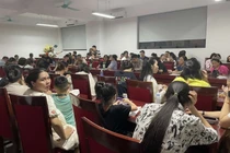 Vụ “quây” cổng trường Tây Mỗ 3: Sẽ trả lời phụ huynh ngày 23/8