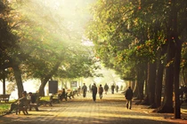 Thời tiết ngày 16/12: Miền Bắc ấm lên, miền Trung kết thúc mưa lớn