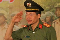 Đại tá Vũ Hồng Văn phát lệnh, hơn 1.000 cảnh sát ra quân trấn áp tội phạm ở Đồng Nai