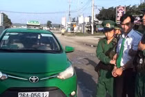 Tài xế taxi Mai Linh vận chuyển ma túy bị bắt tại trận