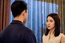 Bảo vợ chăm mẹ, cô ấy trở về với đôi mắt sưng húp