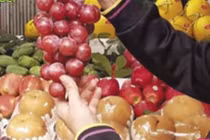 Video: Dân buôn hoa quả TQ tiết lộ 8 sự thật khủng khiếp