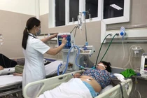 Nắng nóng, một phụ nữ ở Hà Nội nhập viện vì đứt mạch máu não