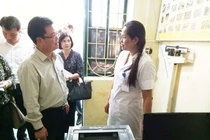 Thứ trưởng Bộ Y tế “bày cách” kéo người dân tới trạm y tế xã khám chữa bệnh