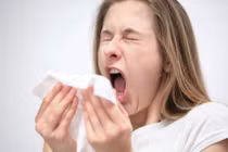 Video: Nhịn hắt hơi có thể khiến bạn đột tử?