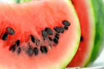 Ít ai ngờ, thứ mọi người đều vứt khi ăn dưa hấu lại bổ dưỡng nhất