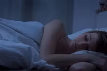 Video: Ngủ đúng cách giúp giảm cân siêu tốc