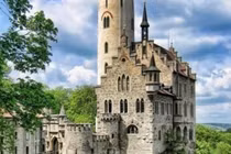 Video: Cụ ông xây dựng lâu đài khổng lồ qua giấc mơ thời thơ ấu