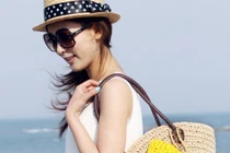 5 chiếc túi đi biển cực xinh và đáng mua nhất trong mùa hè năm nay