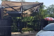 Ăn ở Bay Buffet Hồ Tây, thực khách nhập viện vì ngộ độc?