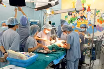 Những ca phẫu thuật thành công kỳ diệu của bác sĩ Việt