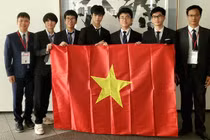 Học sinh Việt Nam giành 2 huy chương Vàng Olympic Vật lý Quốc tế 2023