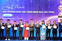 10 tài năng trẻ nhận giải thưởng Khoa học Công nghệ Quả Cầu Vàng 2023