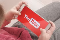 Youtube bị Google phạt vài triệu USD: Muỗi đốt cột điện