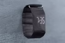 Đồng hồ điện tử bằng giấy siêu bền đẹp gây sốt Facebook Việt