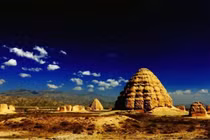 Bí ẩn lăng mộ ngàn năm "cỏ không thể mọc, chim không dám đậu”