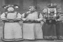 Bất ngờ ảnh chân thật về phi tần nhà Thanh qua ống kính Tây 