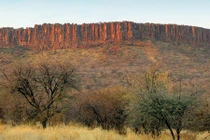 Vén màn bí ẩn 5 dãy núi cổ xưa nhất Trái Đất