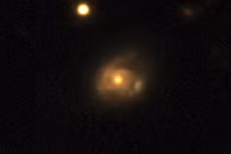 Phát hiện lỗ đen “háu ăn” đang ngấu nghiến xé nát một ngôi sao