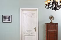 Phong thủy: Cửa chính bài trí thế này, tiền bạc “đội nón ra đi” 