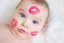 3 con giáp bỗng dưng giàu có hơn người sau sinh con trai