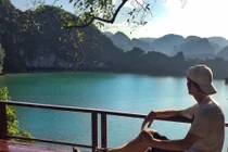 Việt Nam đa sắc màu qua ống kính bạn trẻ nước ngoài