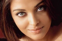 Nét tướng phụ nữ là lỗ chôn tiền trên mặt, ai tu vạn kiếp mới lấy được làm vợ 