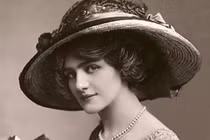 Ngỡ ngàng nhan sắc phụ nữ 100 năm trước