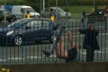 Tình huống cười ra nước mắt (2)