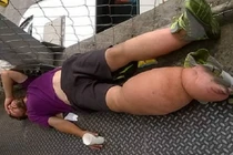 Cuộc sống sang chảnh gây sốc của "thánh ăn mày xuyên lục địa" 