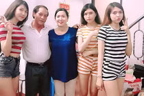 Cô gái trong ảnh gia đình có “3 nàng tiên” lên tiếng