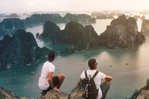 Hai "soái ca Tây" đi phượt được dân mạng Việt yêu mến