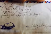 Tập thể người yêu cũ... mừng cưới