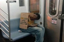 Hành động... không giống ai nơi công cộng (3)