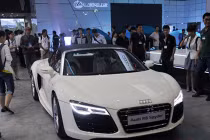 Xế mới đua lộ diện trong triển lãm xe lớn nhất VN