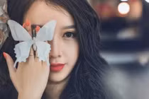 Bà mẹ hot girl U30 trắng như Ngọc Trinh, trẻ như thiếu nữ