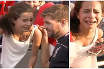 Fan nữ khóc như mưa vì được “tự sướng” với Steven Gerrard