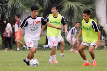 Bốn chữ vàng bầu Đức tặng U19 Việt Nam