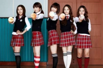 Đồng phục ngắn cũn cỡn của nữ sinh Hàn Quốc