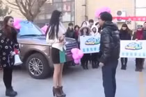 Tiểu thư nhà giàu cầu hôn trai xấu và cái kết đắng