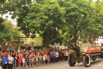 Bật khóc với clip “Đại tướng Võ Nguyên Giáp muôn năm!“