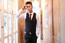 Hot boy "Chạm tay vào nỗi nhớ" tung hình cá tính