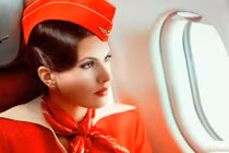 Sự thật giật mình về tiếp viên hàng không xinh như mộng